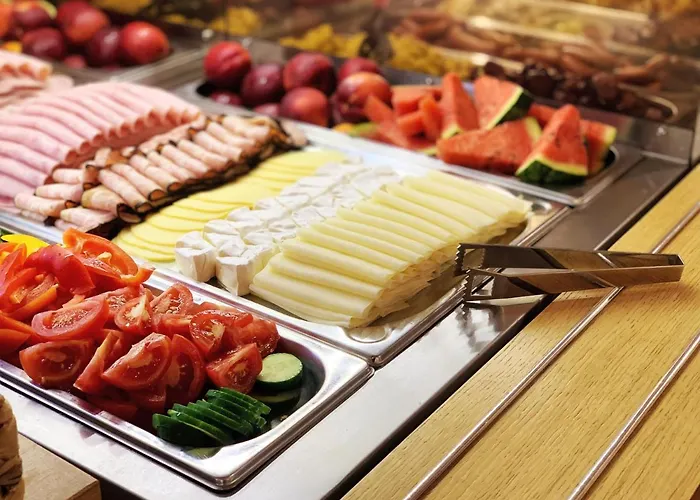 فندق Wellness & Restaurant U Fandy 3*