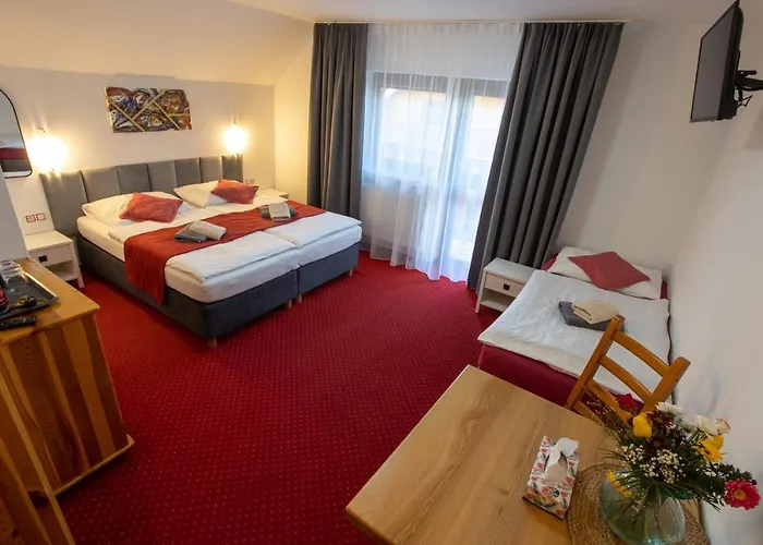 فندق Wellness & Restaurant U Fandy 3*