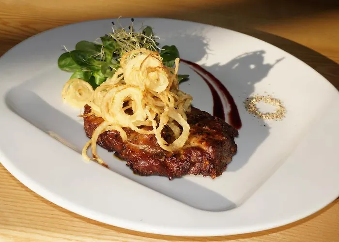 فندق Wellness & Restaurant U Fandy